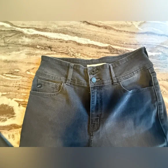 KanCan Washed Black High Rise Skinny Jean - Picture 2 of 6